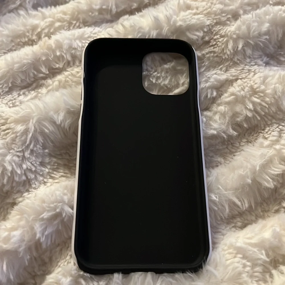 New no tags iPhone 12/12 pro case‎